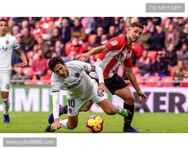 欧冠激战瓦伦西亚对决曼联两队争夺小组出线权的精彩对抗